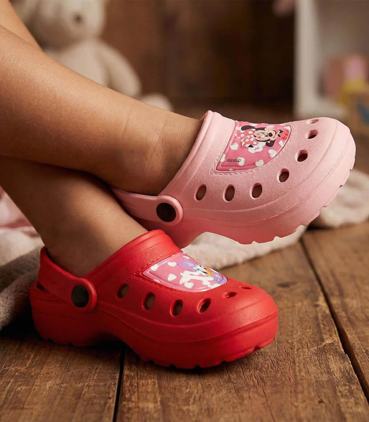 ΠΑΙΔΙΚΕΣ ΠΑΝΤΟΦΛΕΣ CROCS MINNIE 2 ΧΡΩΜΑΤΑ 24-31 Cerda