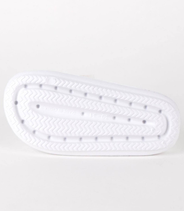 CHILDREN'S 3D PREMIUM REAL MADRID SLIPPERS 28-35 2 COLORS Cerda