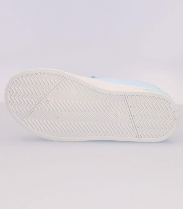 LIGHT-UP FROZEN SNEAKERS 25-32