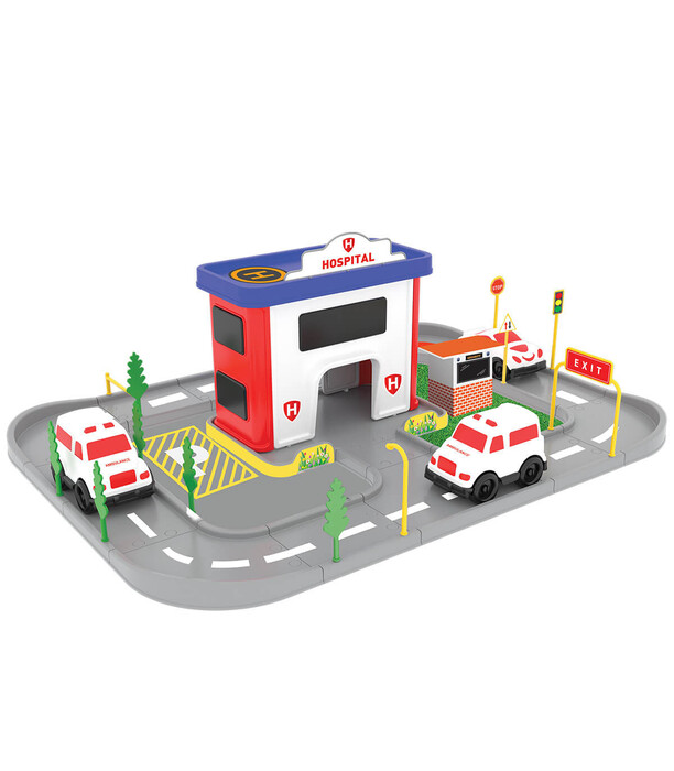 LARGE HOSPITAL PLAYSET WITH 3 CARS 46 PIECES - PARKINGS, GARAGES, TRACKS AND AIRPORTS
