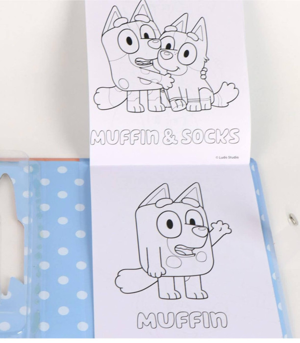BLUEY COLORING NOTEBOOK WITH STENCILS AND ACCESSORIES Cerda