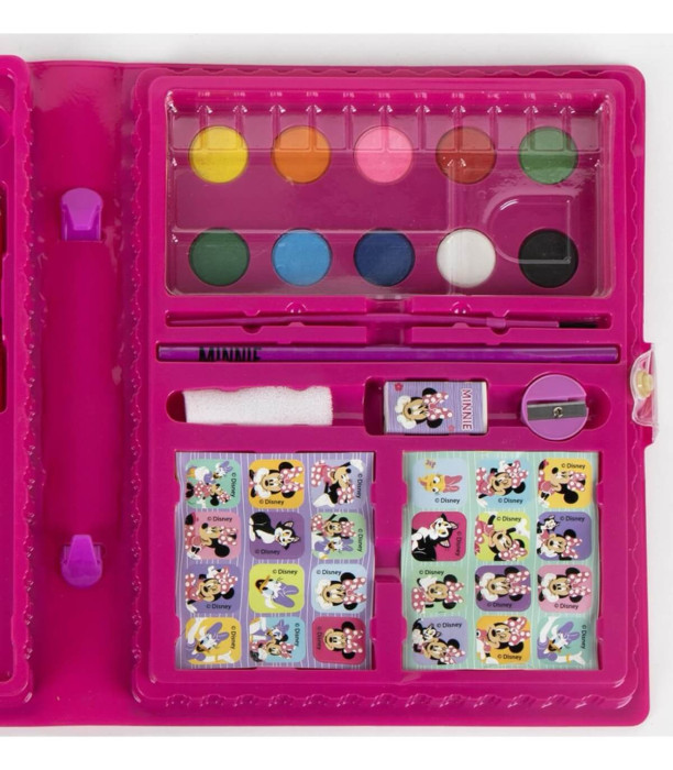 BIG COLORING SET IN A MINNIE MOUSE BOX Cerda